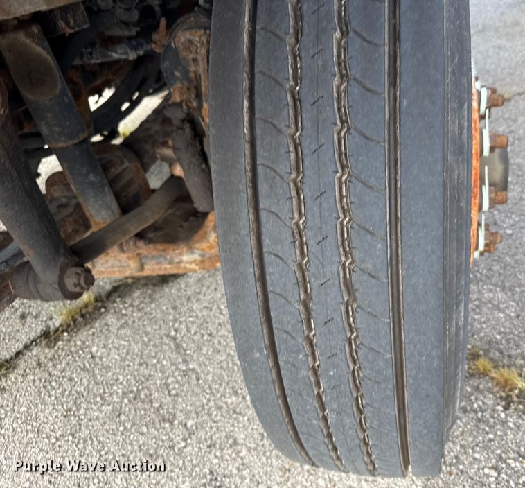 image for item EG8693 2009 International 7400 dump truck