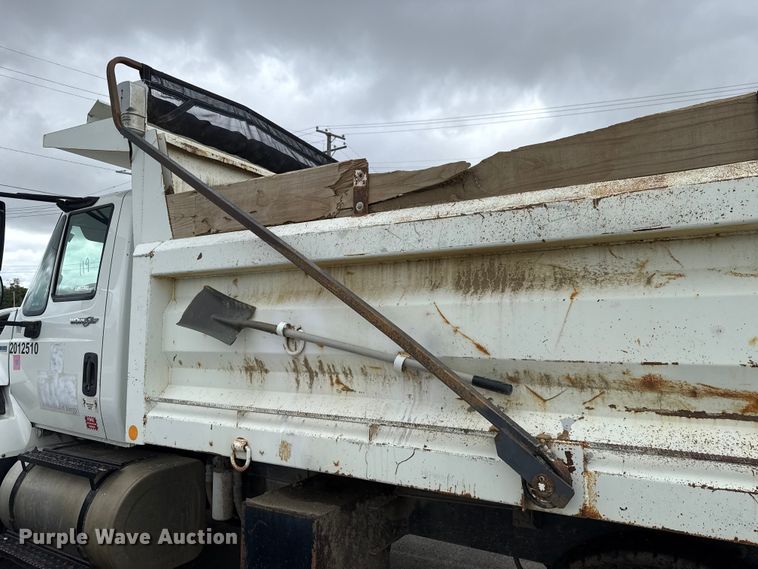 image for item EG8736 2012 International 7400 dump truck