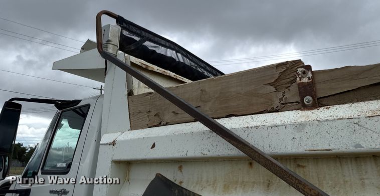 image for item EG8736 2012 International 7400 dump truck