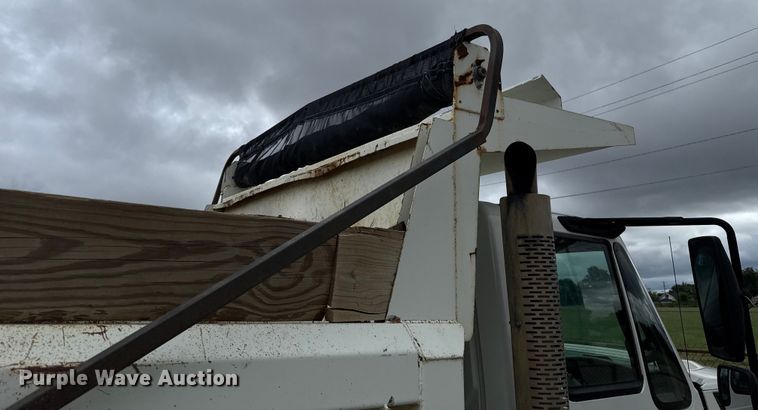 image for item EG8736 2012 International 7400 dump truck