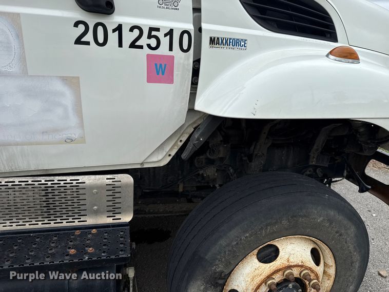 image for item EG8736 2012 International 7400 dump truck