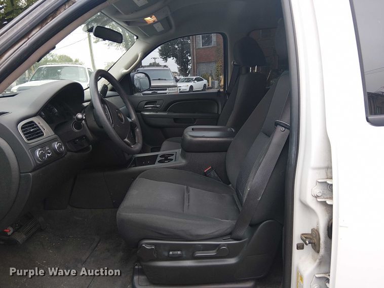 image for item EG8769 2011 Chevrolet Tahoe Police SUV