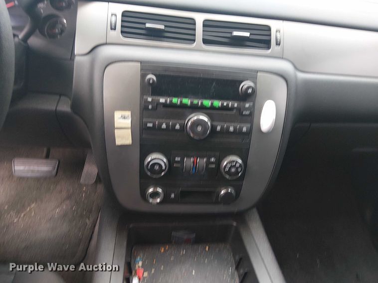 image for item EG8769 2011 Chevrolet Tahoe Police SUV