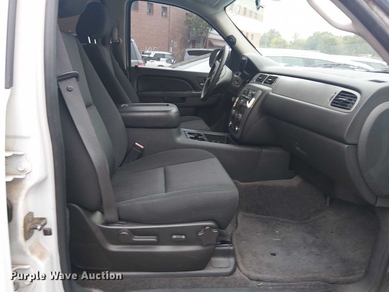 image for item EG8769 2011 Chevrolet Tahoe Police SUV