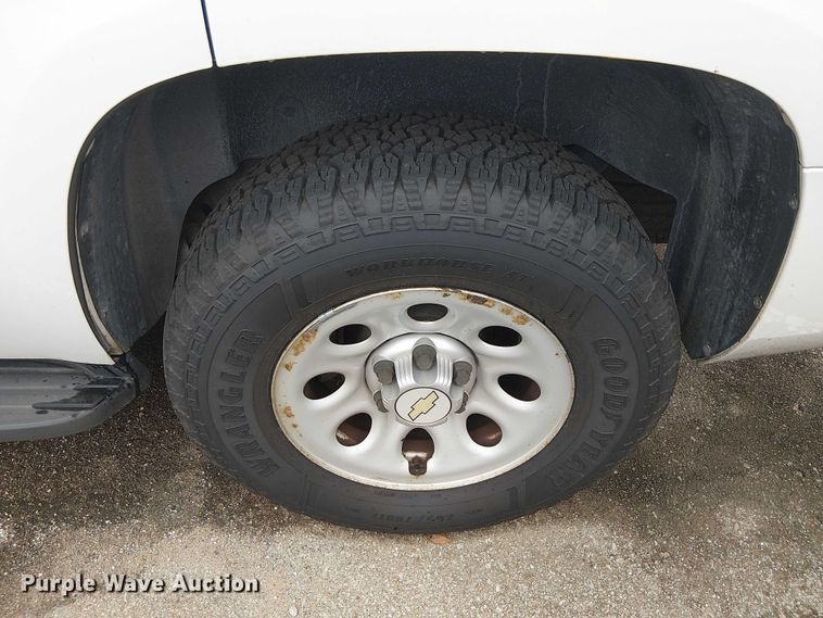 image for item EG8769 2011 Chevrolet Tahoe Police SUV