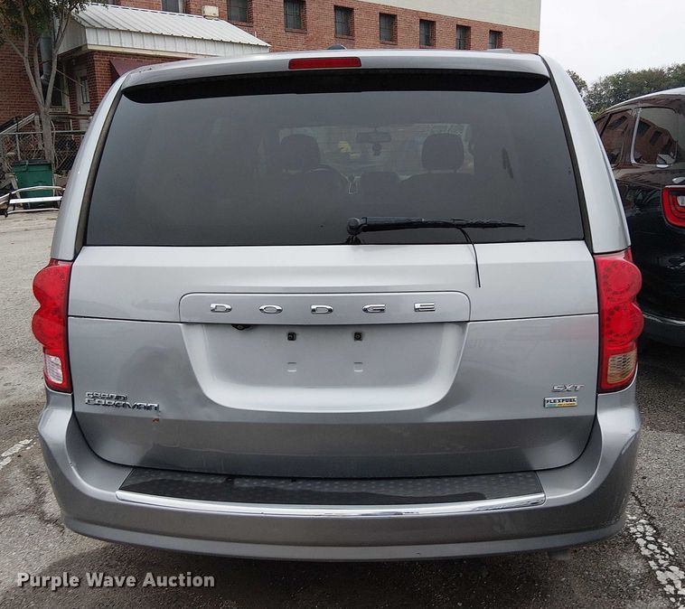 image for item EG8775 2017 Dodge Grand Caravan SXT van