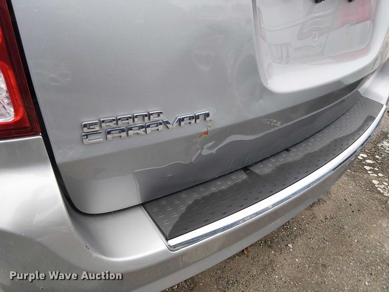 image for item EG8775 2017 Dodge Grand Caravan SXT van