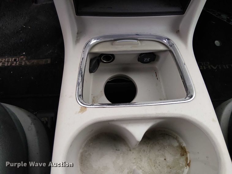 image for item EG8775 2017 Dodge Grand Caravan SXT van