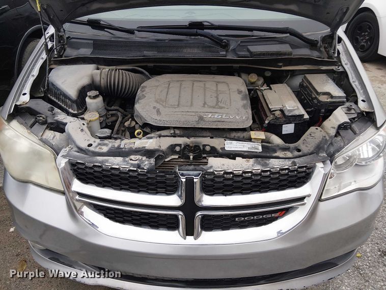 image for item EG8775 2017 Dodge Grand Caravan SXT van