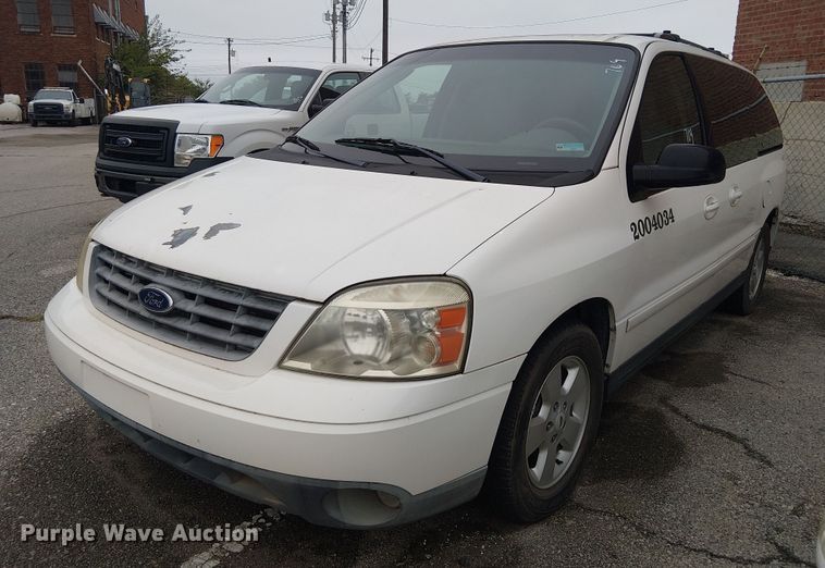 image for item EG8777 2004 Ford Freestar SES van