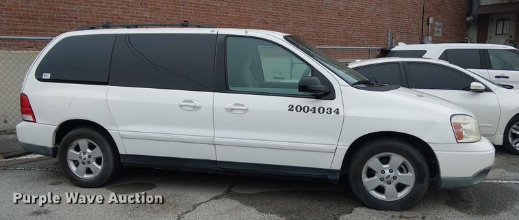 image for item EG8777 2004 Ford Freestar SES van