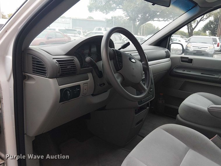 image for item EG8777 2004 Ford Freestar SES van