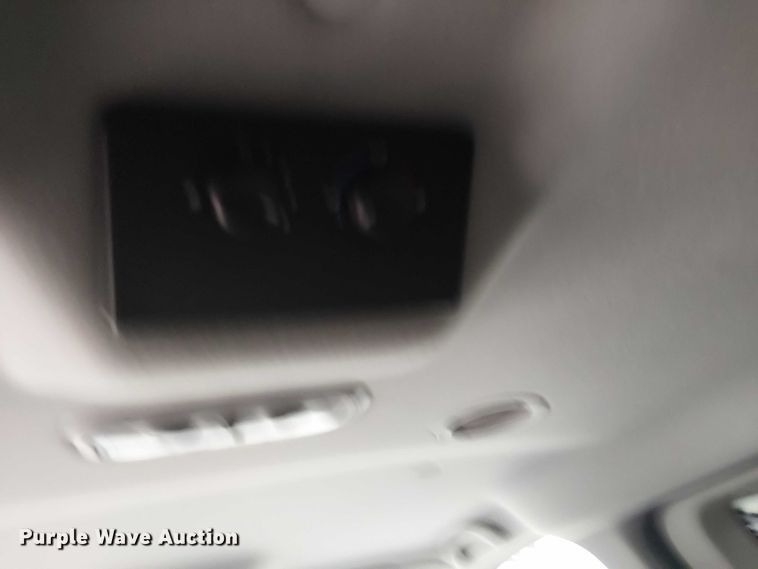 image for item EG8777 2004 Ford Freestar SES van