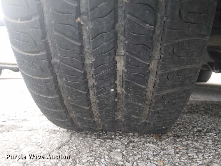 image for item EG8777 2004 Ford Freestar SES van