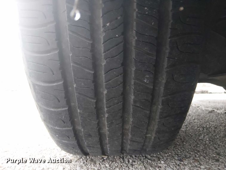 image for item EG8777 2004 Ford Freestar SES van