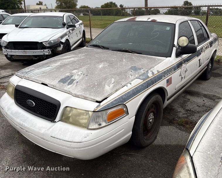image for item EG8779 2005 Ford Crown Victoria Police Interceptor 