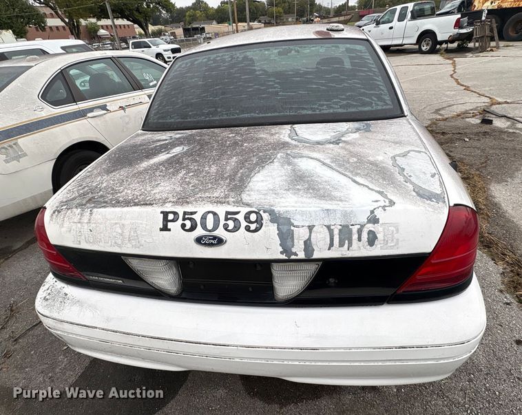 image for item EG8779 2005 Ford Crown Victoria Police Interceptor 