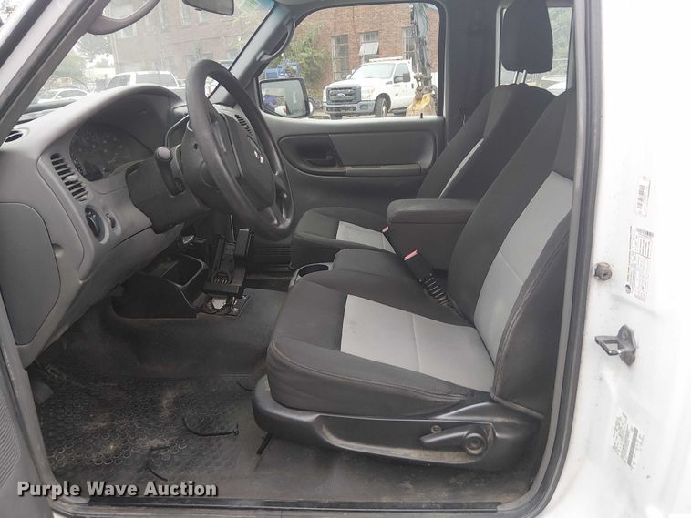 image for item EG8784 2010 Ford Ranger SuperCab pickup truck