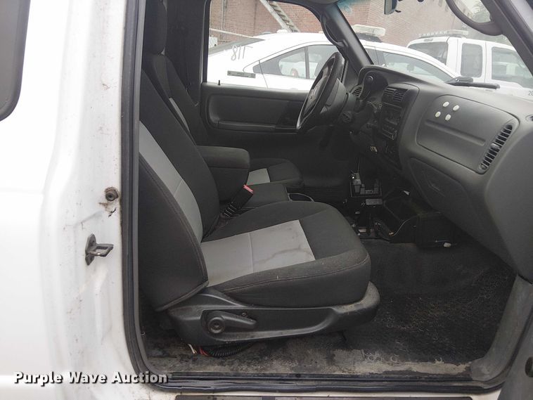 image for item EG8784 2010 Ford Ranger SuperCab pickup truck