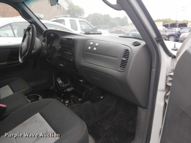 image for item EG8784 2010 Ford Ranger SuperCab pickup truck