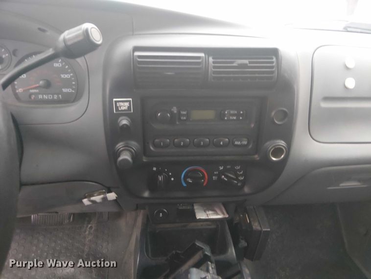 image for item EG8784 2010 Ford Ranger SuperCab pickup truck