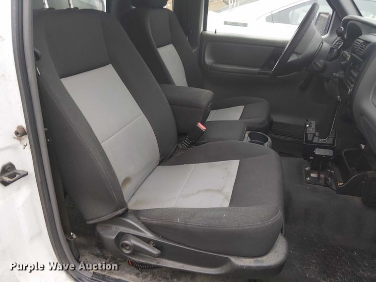 image for item EG8784 2010 Ford Ranger SuperCab pickup truck