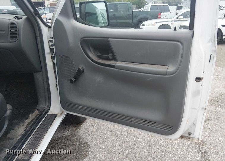 image for item EG8784 2010 Ford Ranger SuperCab pickup truck