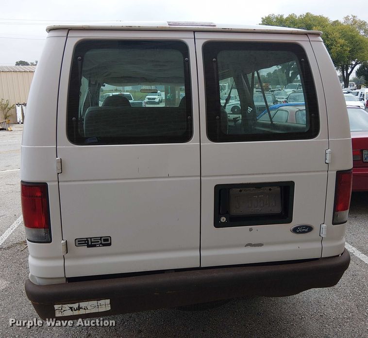 image for item EG8785 2002 Ford E150 van