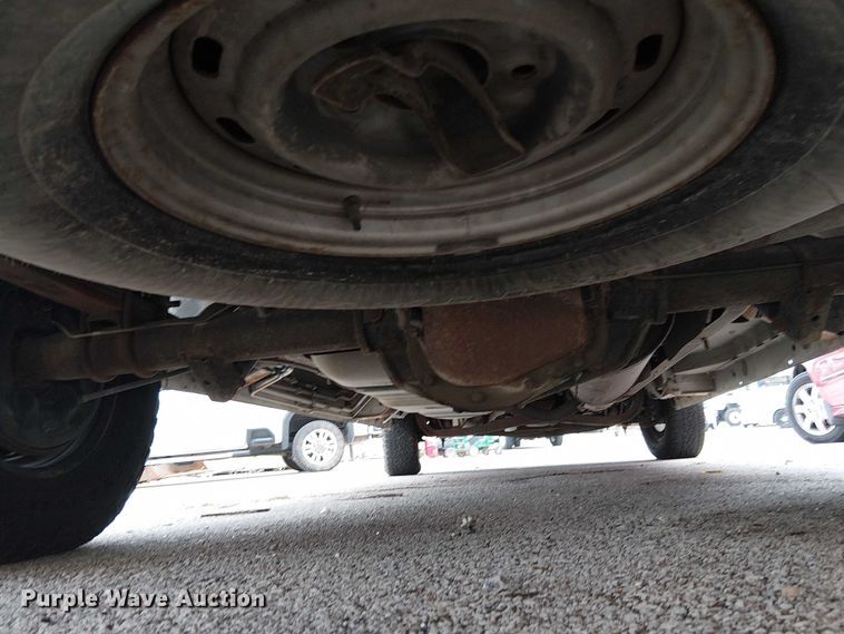 image for item EG8785 2002 Ford E150 van