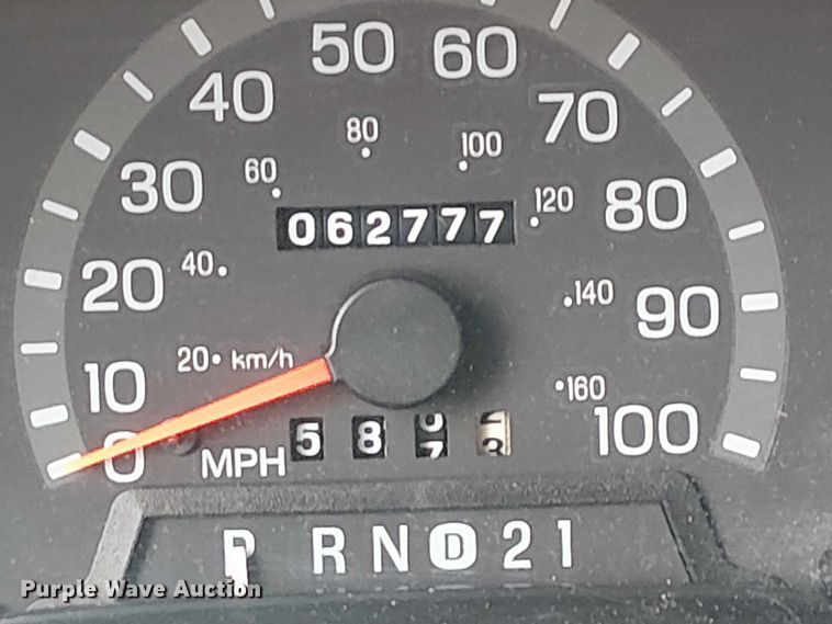 image for item EG8785 2002 Ford E150 van