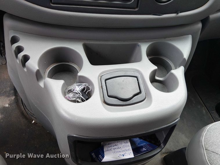 image for item EG8785 2002 Ford E150 van