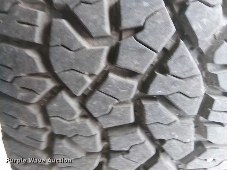 image for item EG8785 2002 Ford E150 van