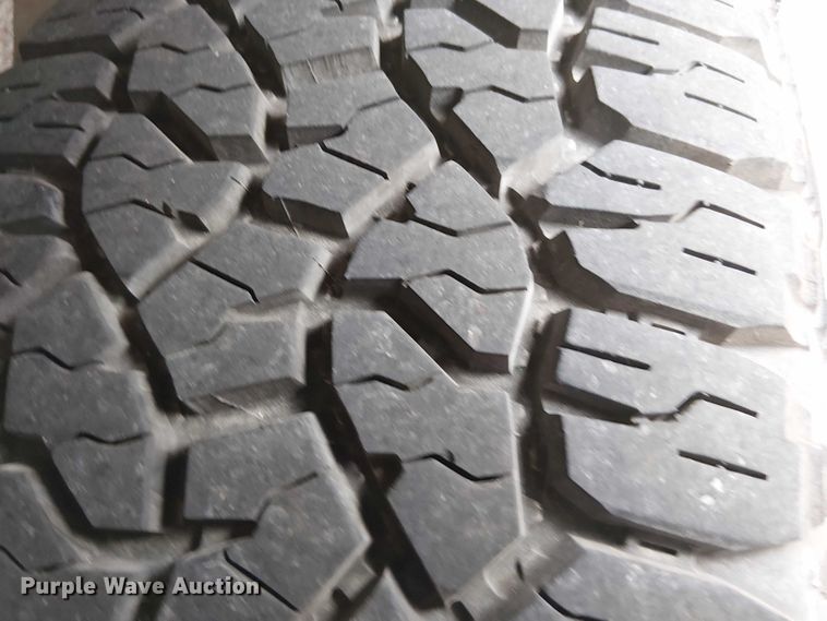 image for item EG8785 2002 Ford E150 van