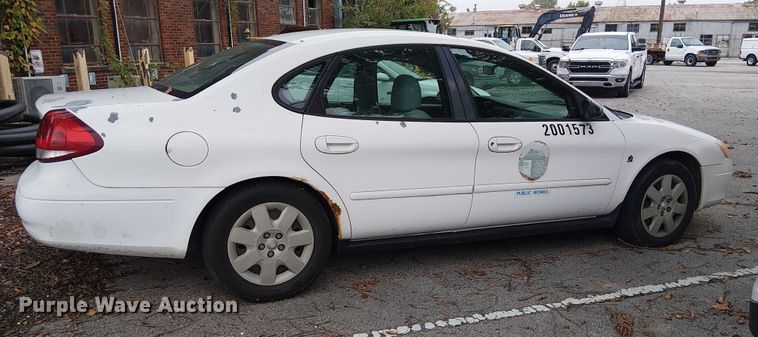image for item EG8786 2001 Ford Taurus 
