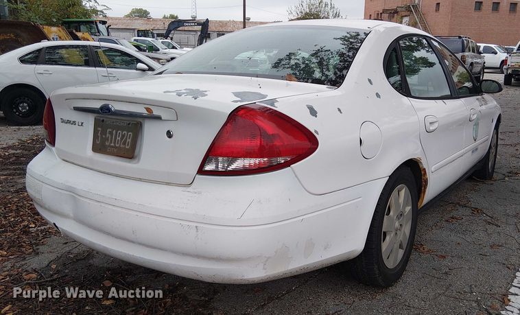image for item EG8786 2001 Ford Taurus 