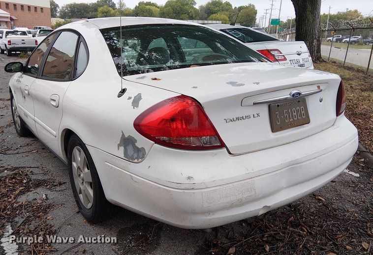 image for item EG8786 2001 Ford Taurus 