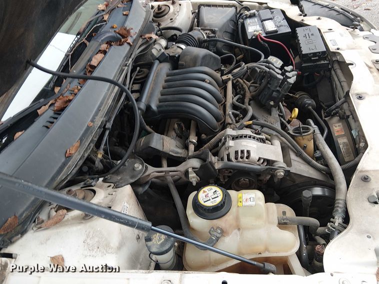 image for item EG8786 2001 Ford Taurus 