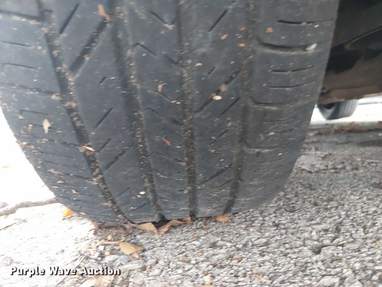 image for item EG8786 2001 Ford Taurus 