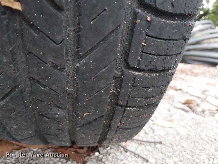 image for item EG8786 2001 Ford Taurus 