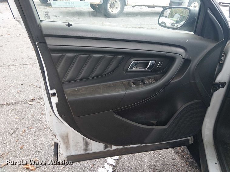 image for item EG8787 2013 Ford Taurus Police Interceptor 