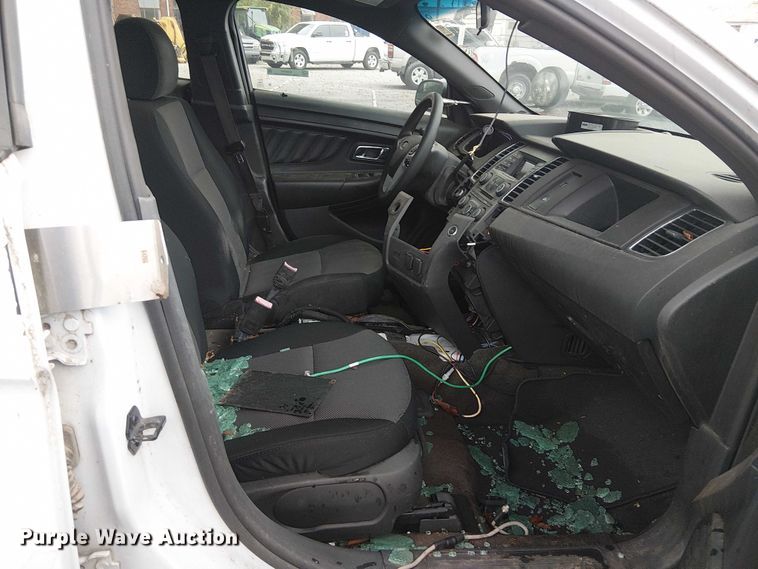 image for item EG8787 2013 Ford Taurus Police Interceptor 