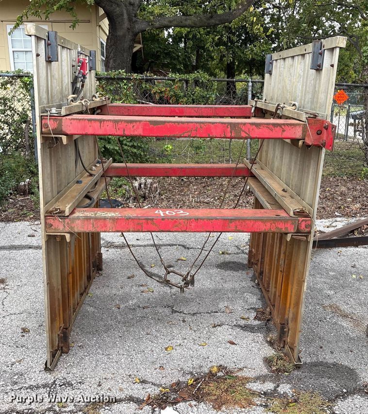 image for item EG8796 (2) Speed Shore trench boxes