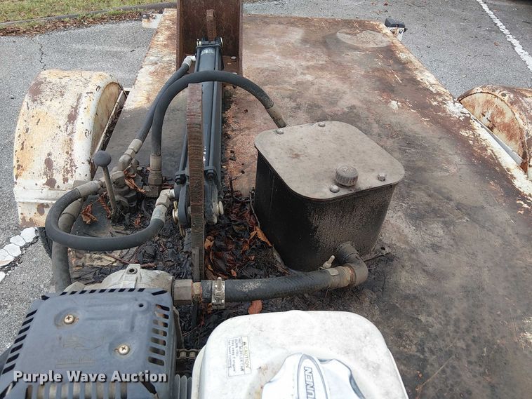 image for item EG8798 Shop Built log splitter