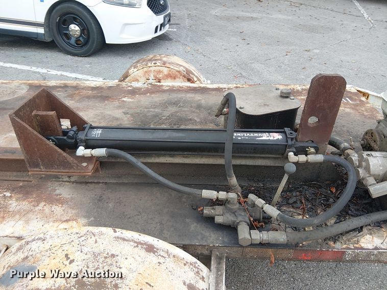 image for item EG8798 Shop Built log splitter