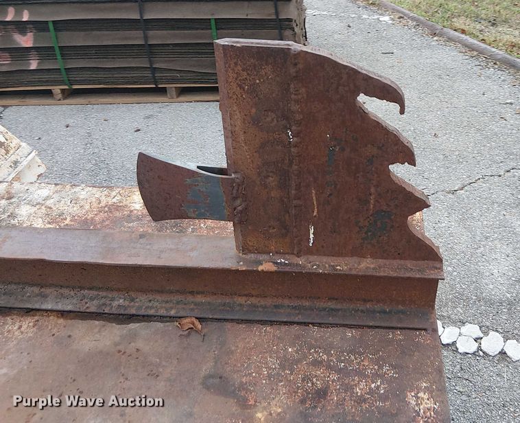 image for item EG8798 Shop Built log splitter