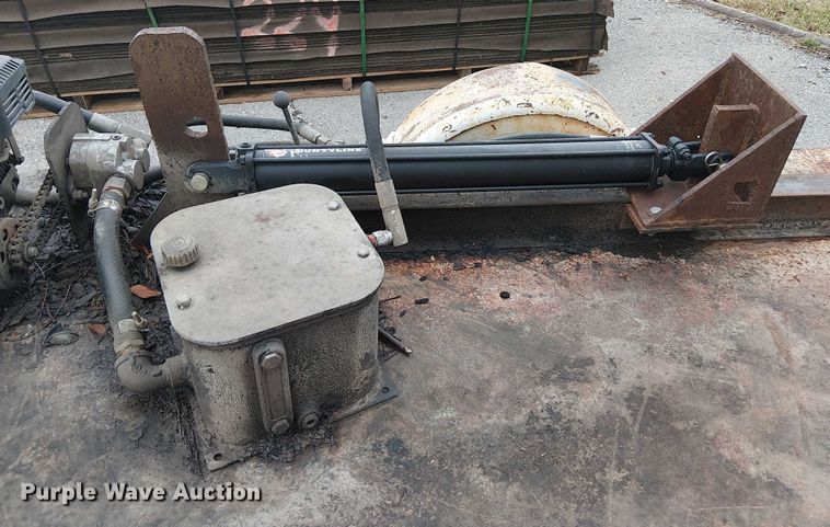 image for item EG8798 Shop Built log splitter