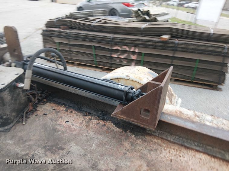 image for item EG8798 Shop Built log splitter