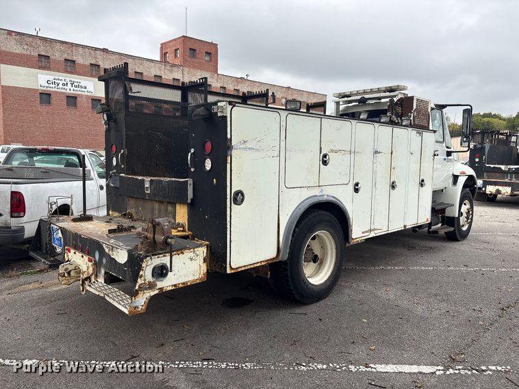 image for item EG8799 2009 International 4400 utility / service truck