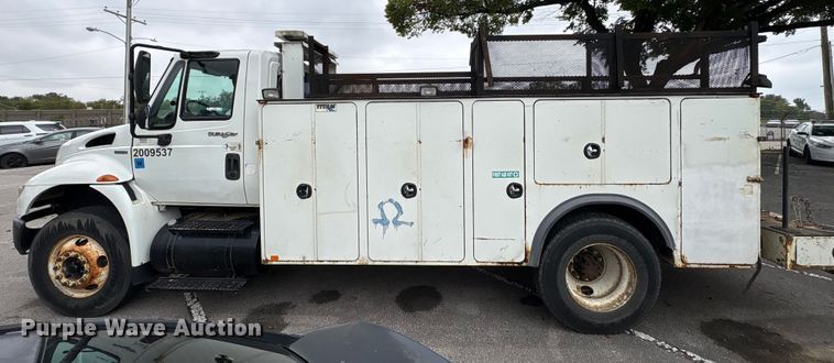 image for item EG8799 2009 International 4400 utility / service truck