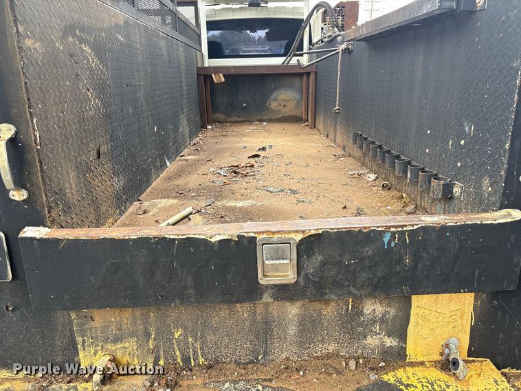 image for item EG8799 2009 International 4400 utility / service truck